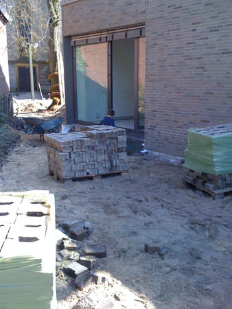 April 2010 277